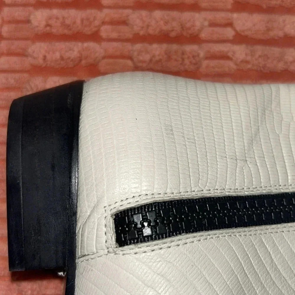 FRAME LeMaddox Lizard bootie EU 36 white boot black zipper - very sexy! EUC - Picture 9 of 15